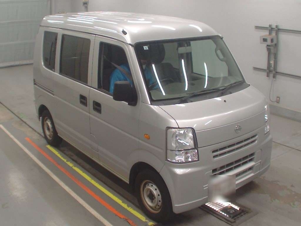 NISSAN NV100 CLIPPER