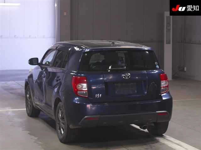 TOYOTA IST