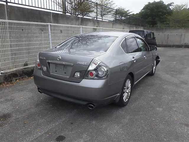 NISSAN FUGA