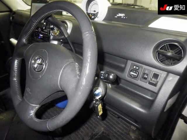 TOYOTA BB