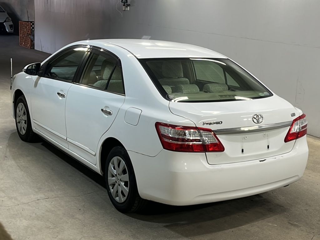 TOYOTA PREMIO