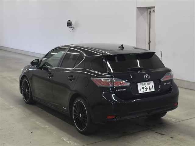 LEXUS CT200H