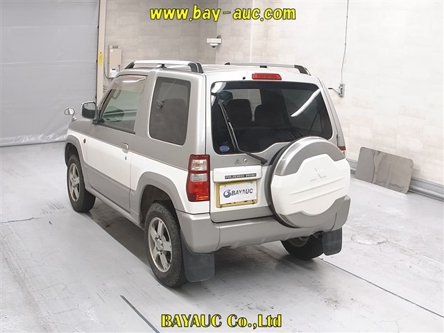 MITSUBISHI PAJERO MINI