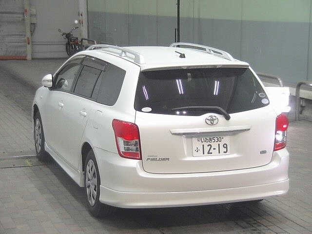 TOYOTA COROLLA FIELDER