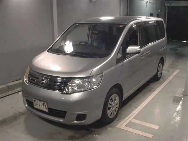 NISSAN SERENA