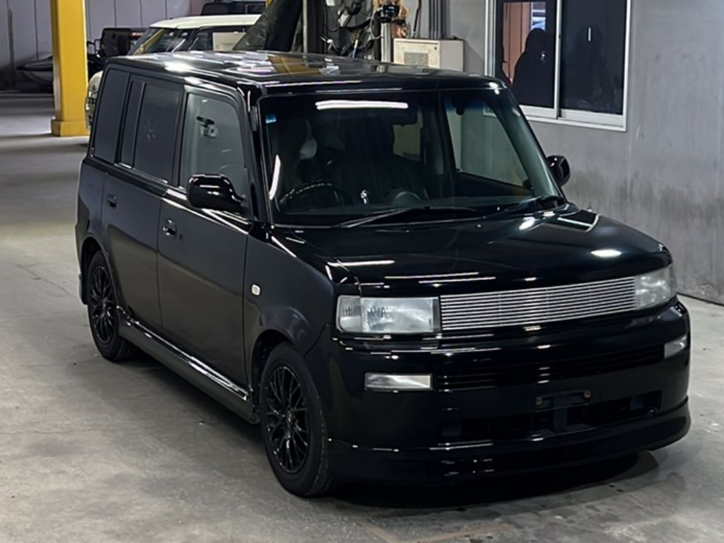 TOYOTA BB