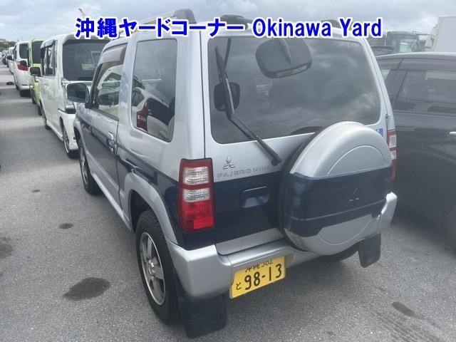 MITSUBISHI PAJERO MINI