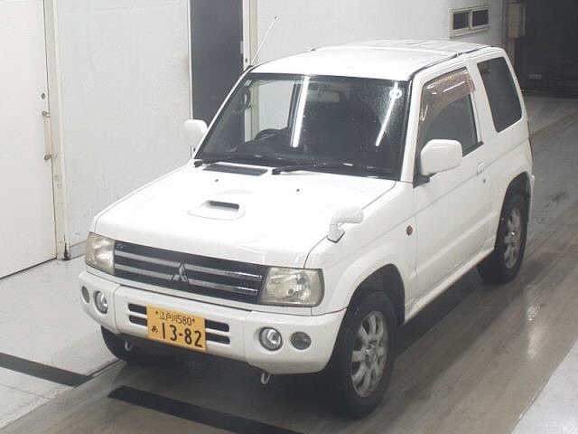 MITSUBISHI PAJERO MINI