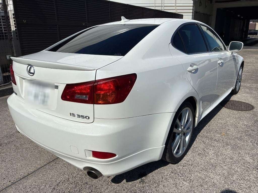 LEXUS IS350