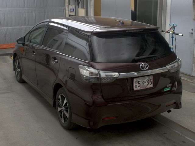 TOYOTA WISH