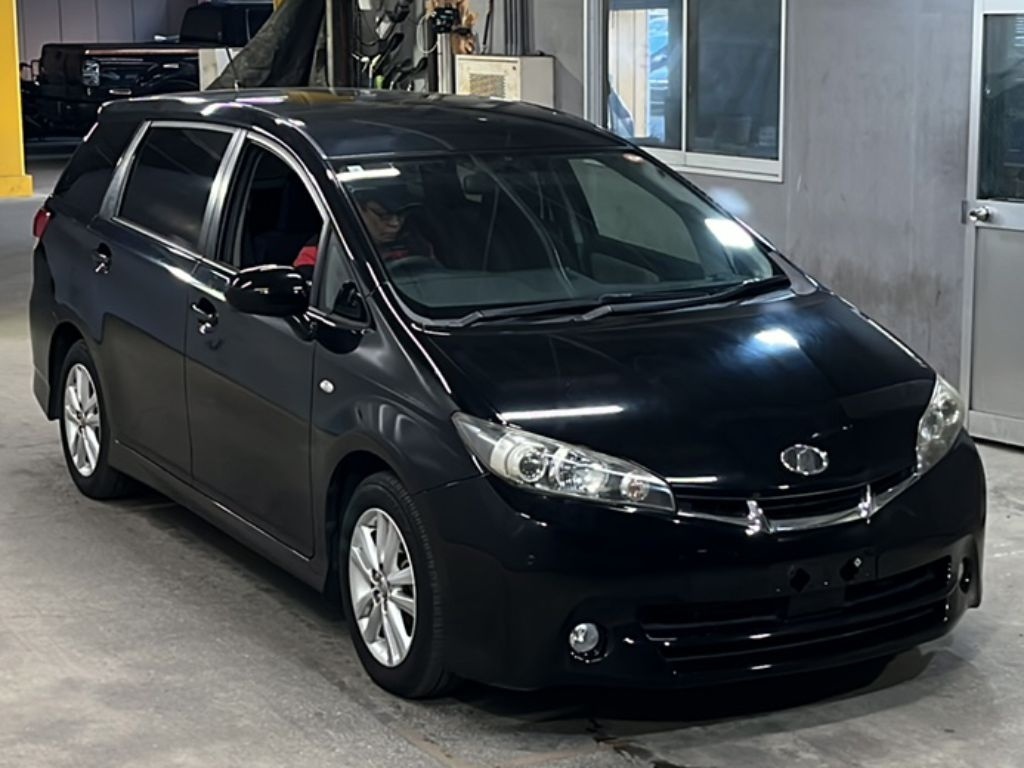 TOYOTA WISH