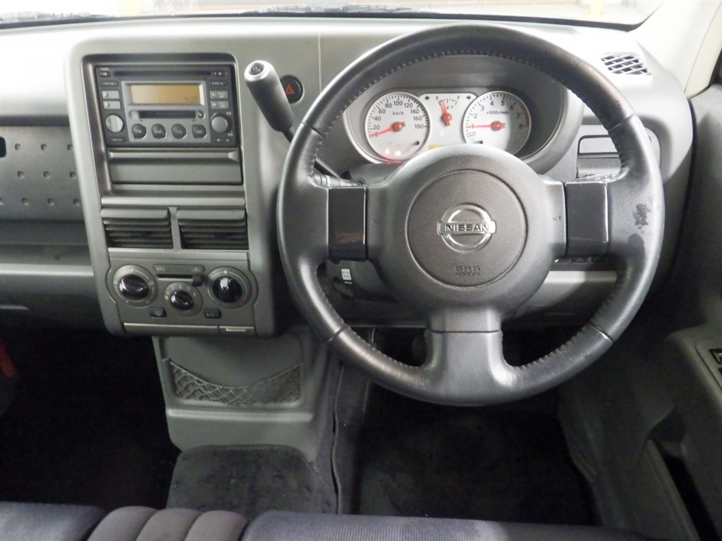 NISSAN CUBE
