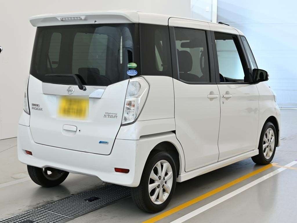 NISSAN DAYZ ROOX