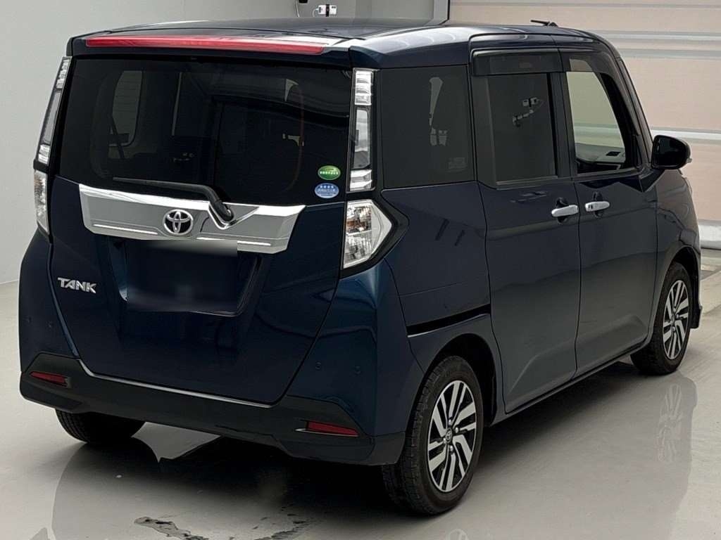 TOYOTA TANK