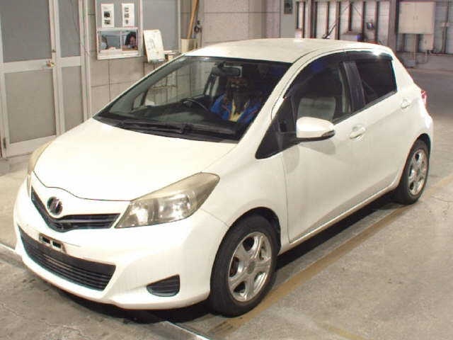 TOYOTA VITZ