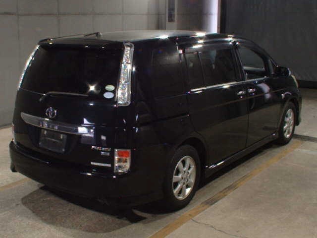 TOYOTA ISIS