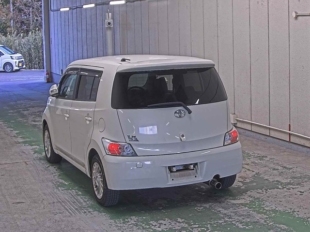 TOYOTA BB