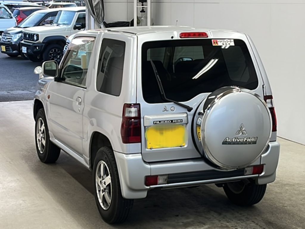 MITSUBISHI PAJERO MINI