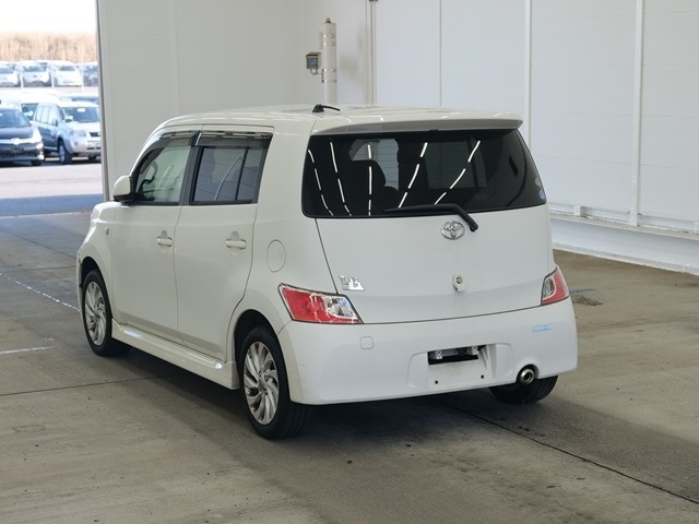 TOYOTA BB