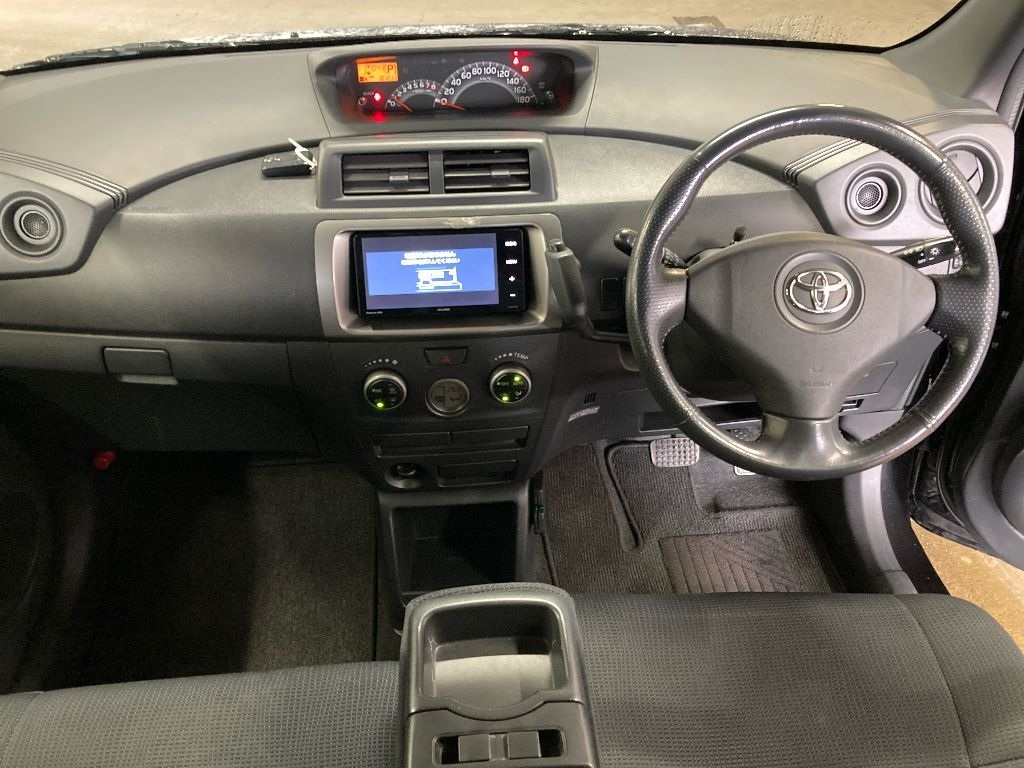 TOYOTA BB