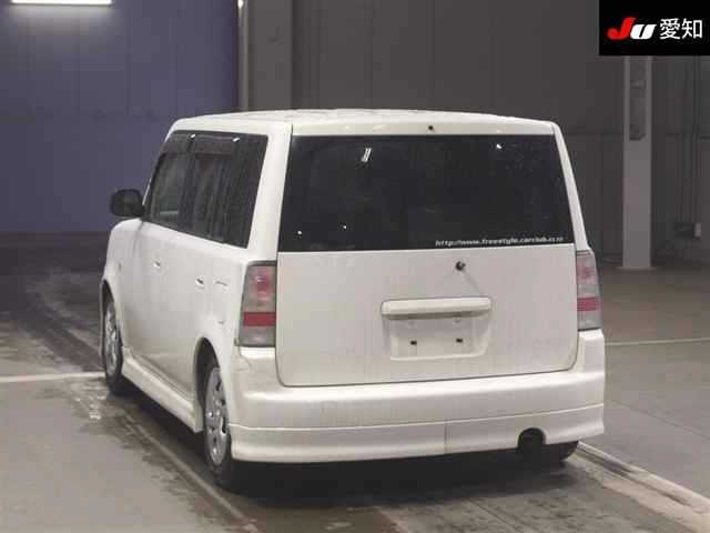 TOYOTA BB