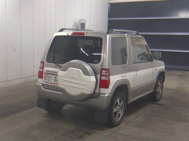 MITSUBISHI PAJERO MINI