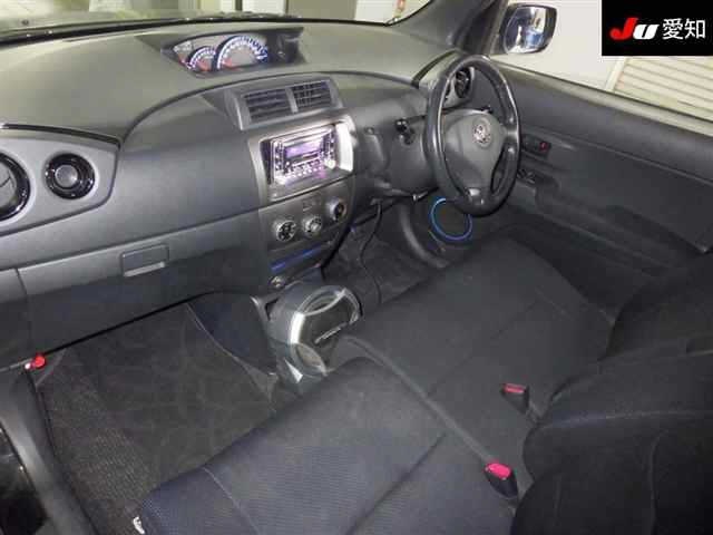 TOYOTA BB
