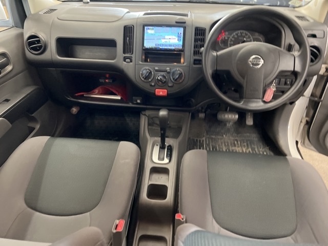 NISSAN AD