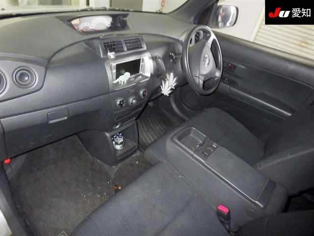 TOYOTA BB