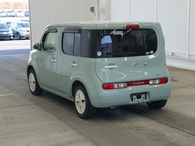 NISSAN CUBE