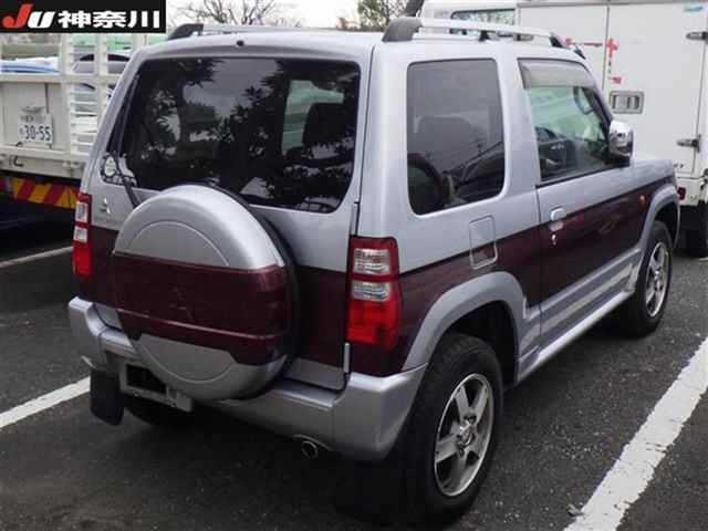 MITSUBISHI PAJERO MINI
