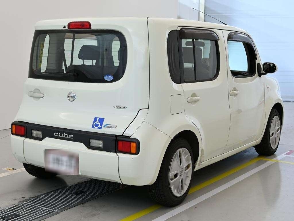 NISSAN CUBE