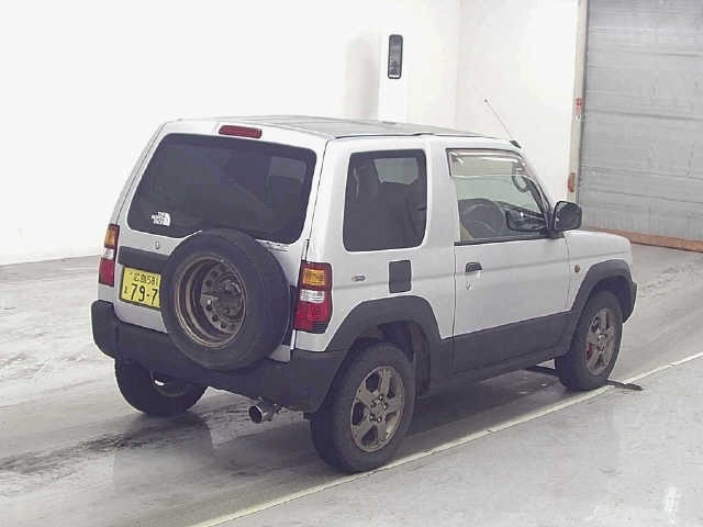 MITSUBISHI PAJERO MINI