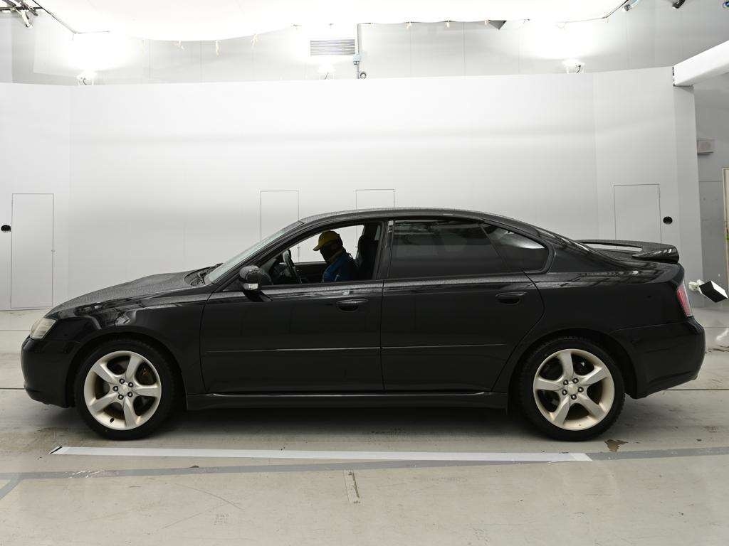 SUBARU LEGACY B4
