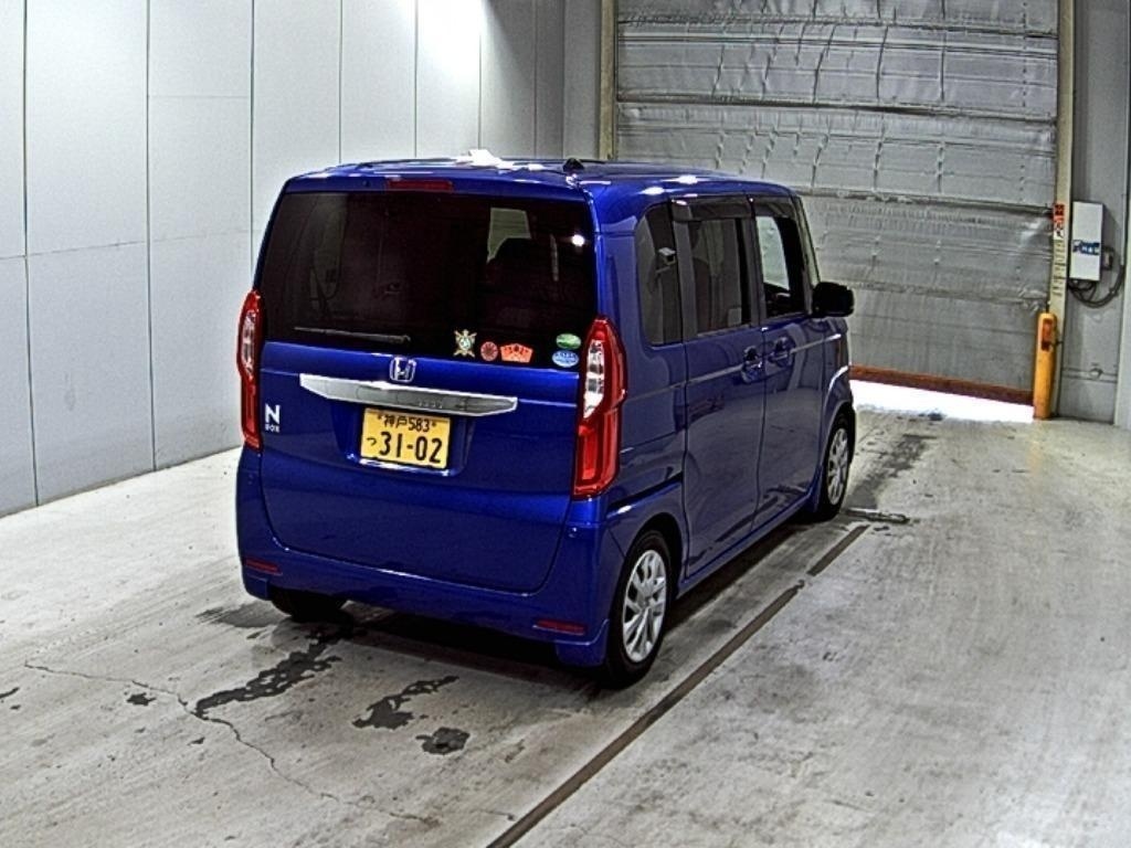 HONDA N-BOX