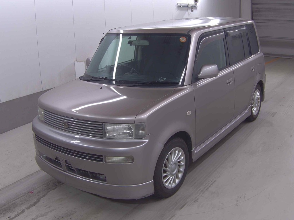 TOYOTA BB