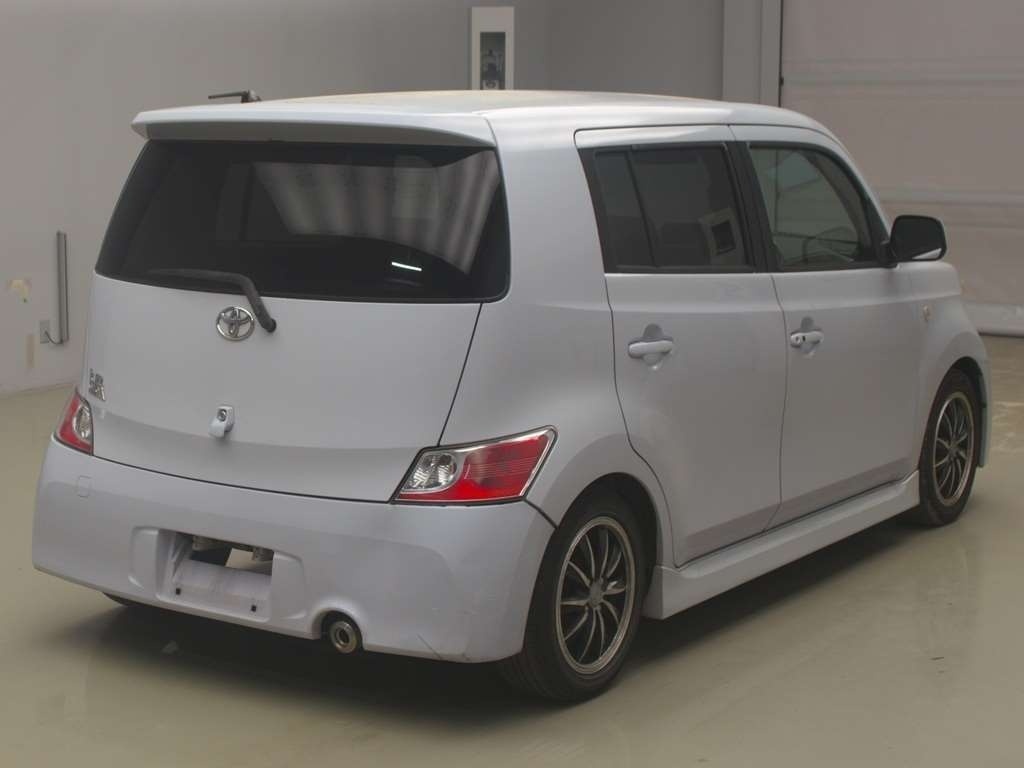 TOYOTA BB