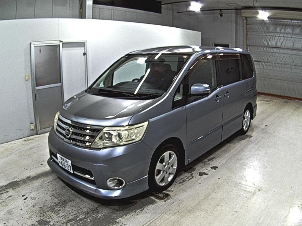 NISSAN SERENA