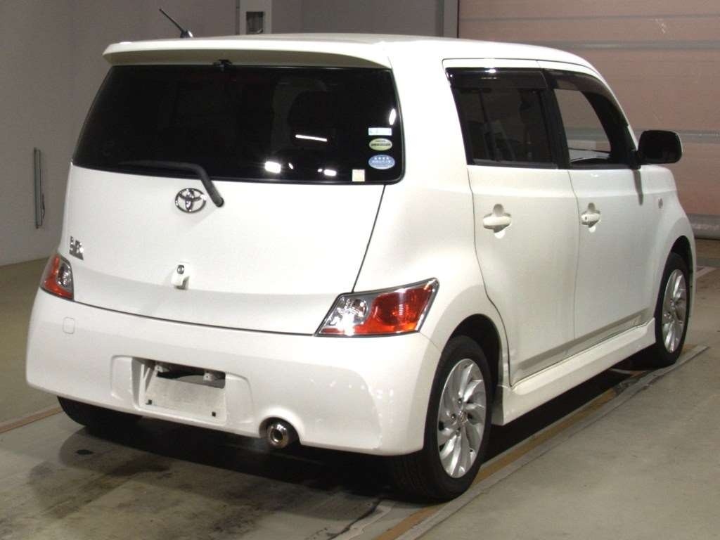 TOYOTA BB