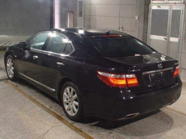 LEXUS LS460