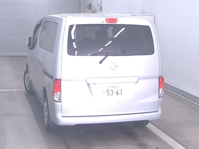 NISSAN NV200