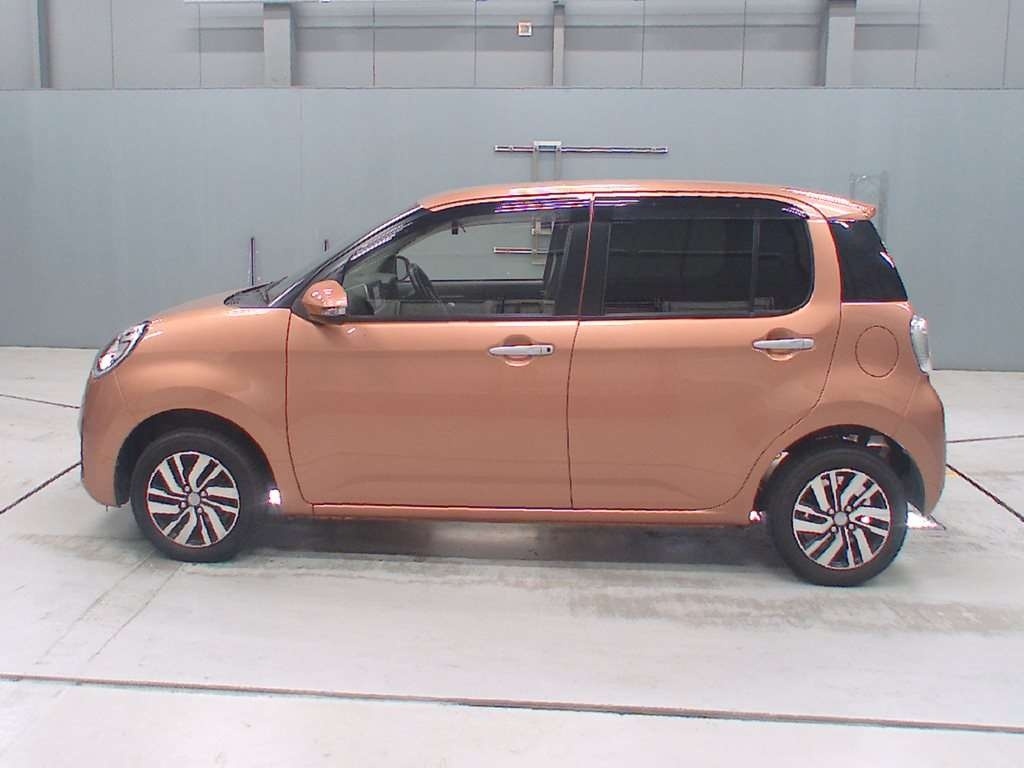 DAIHATSU BOON