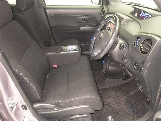 TOYOTA BB