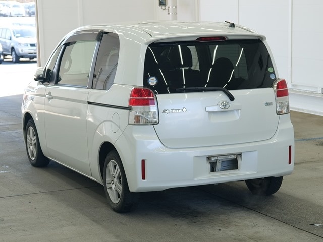 TOYOTA SPADE