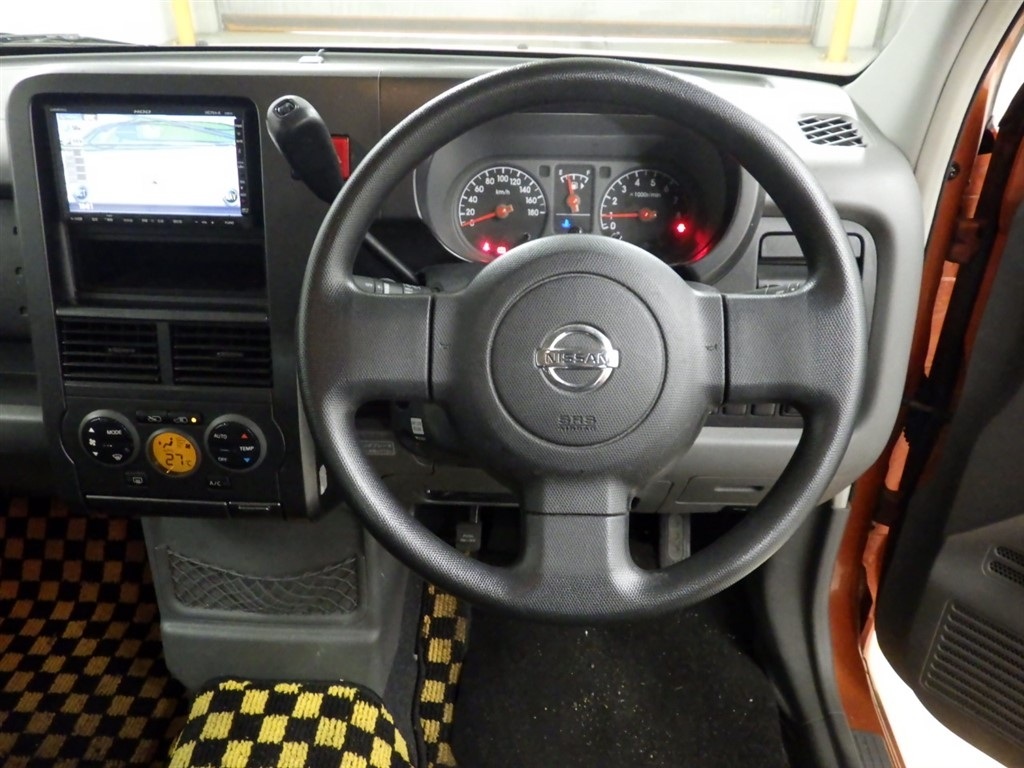 NISSAN CUBE
