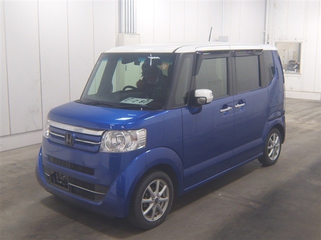 HONDA N-BOX