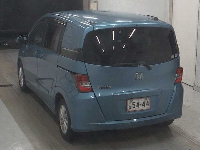 HONDA FREED SPIKE