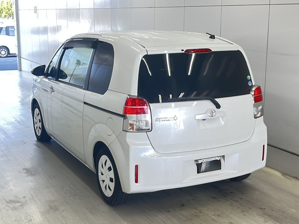 TOYOTA SPADE