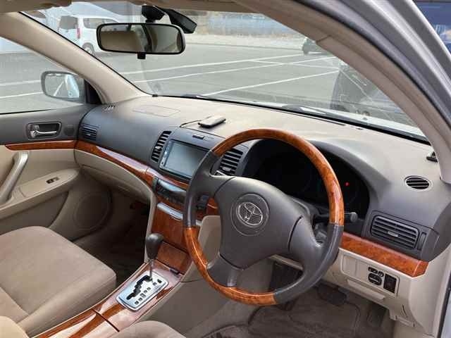 TOYOTA PREMIO
