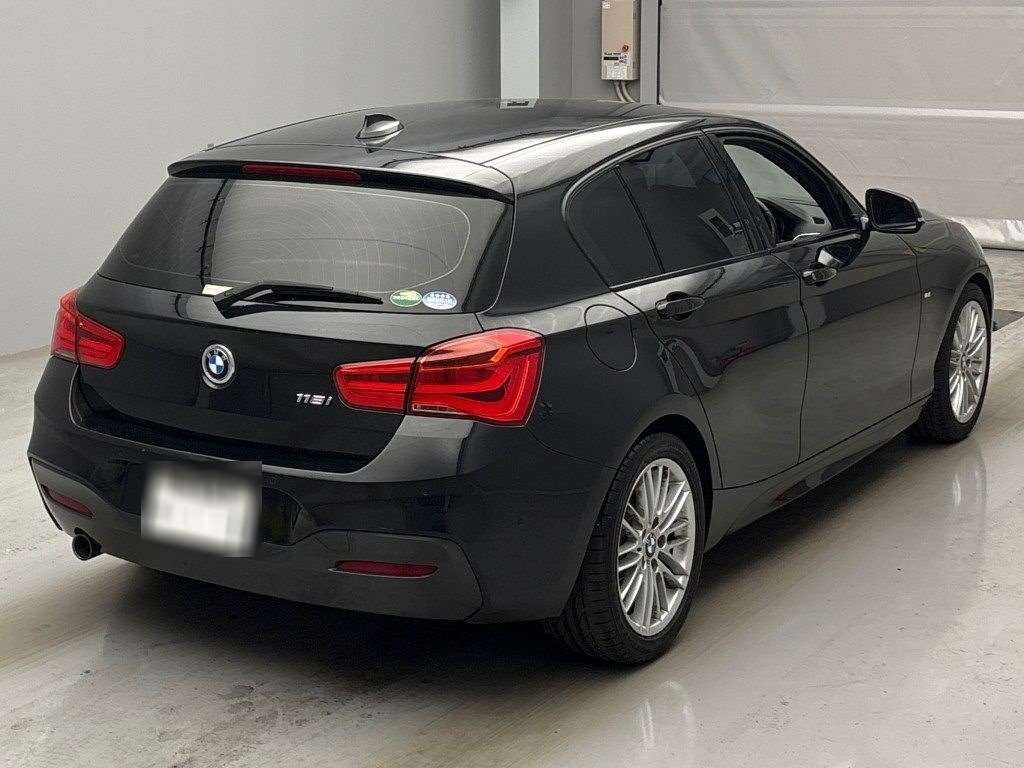 BMW 1-SERIES
